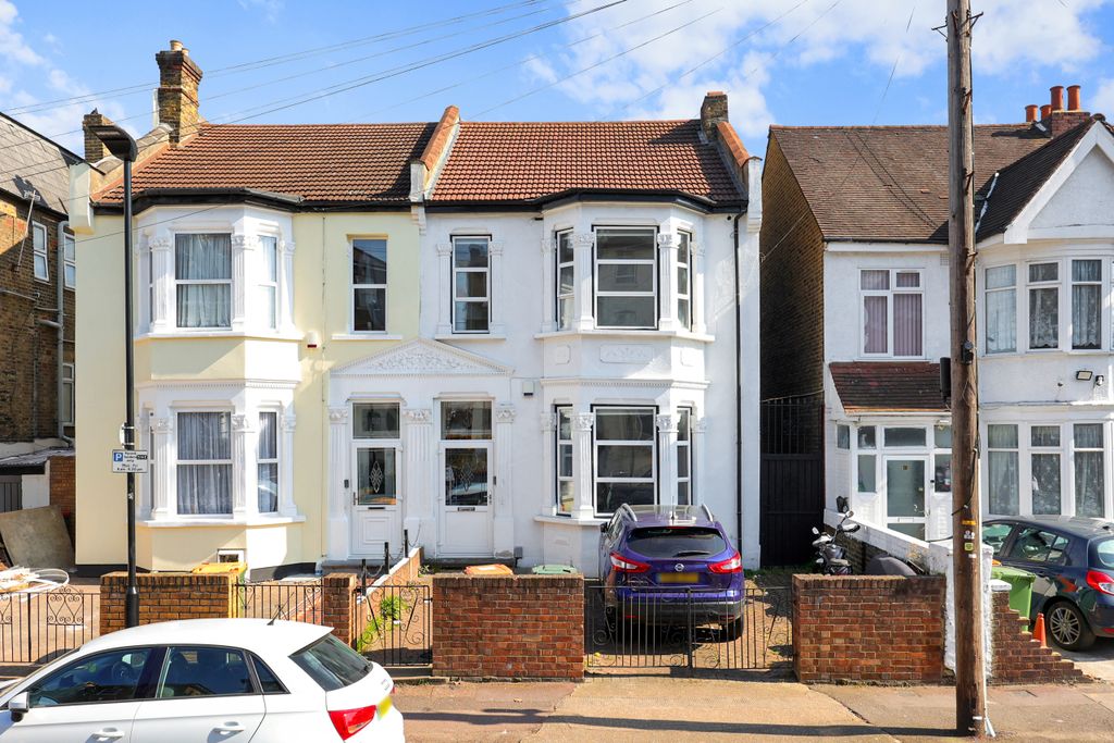 Property photo 1 of 23 9S4A4804
