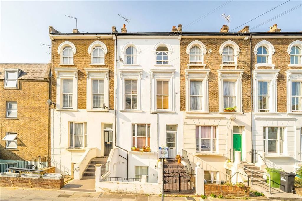 Property photo 1 of 7
