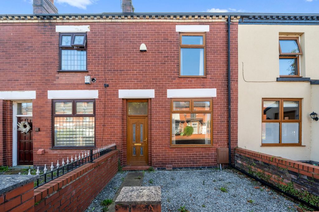 Property photo 1 of 13
