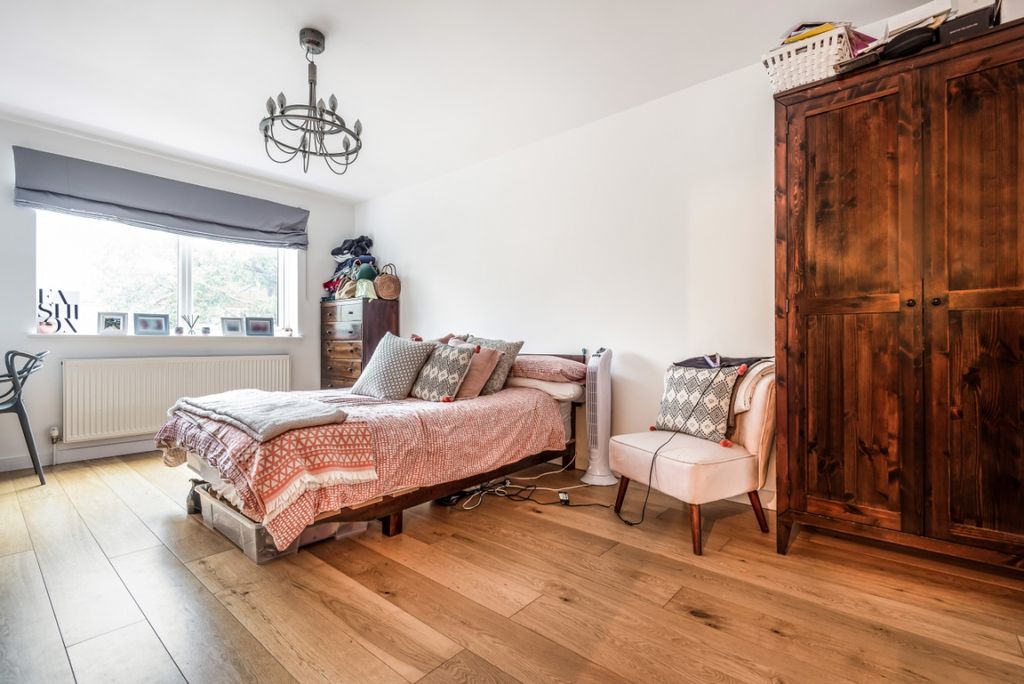 Property photo 3 of 7 664199 (5)