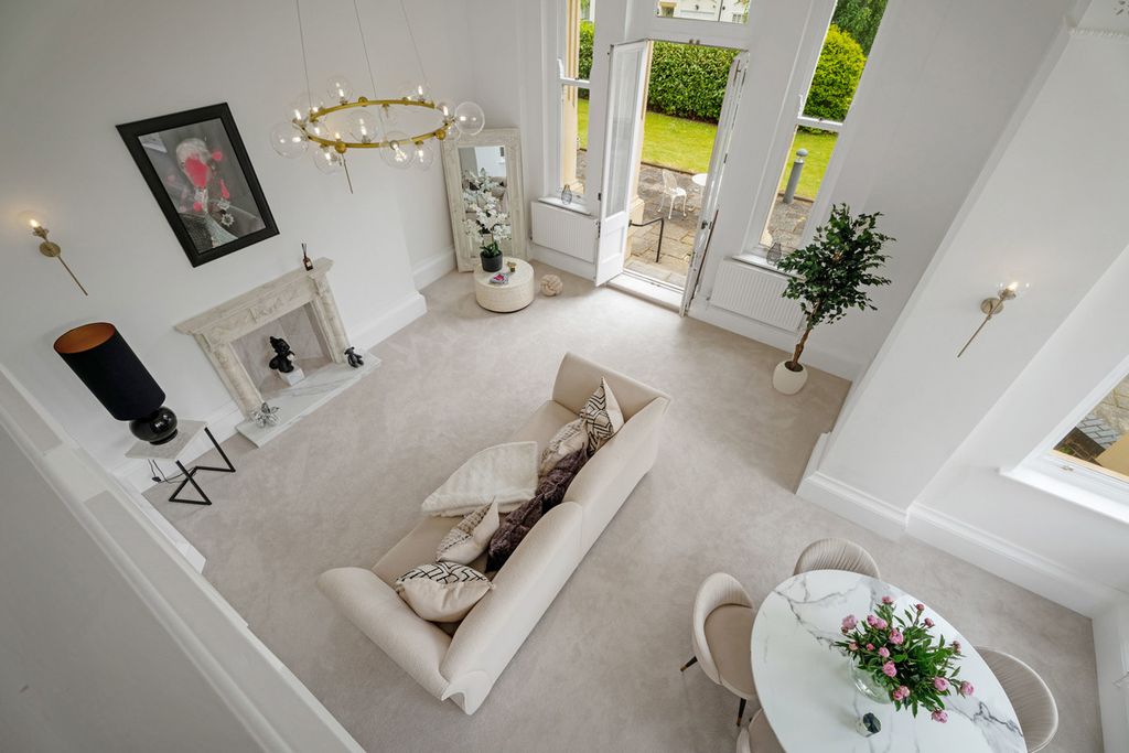 Additional image 4 of 2 bed flat for saleCopps Road Leamington Spa, Warwickshire CV32