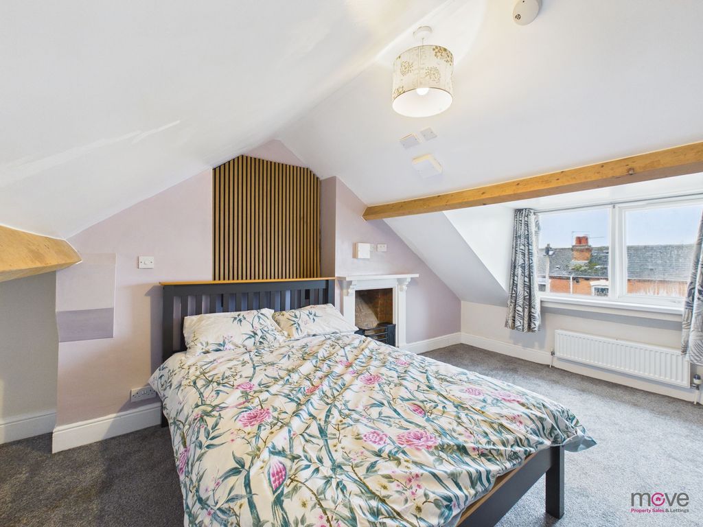 Property photo 3 of 9