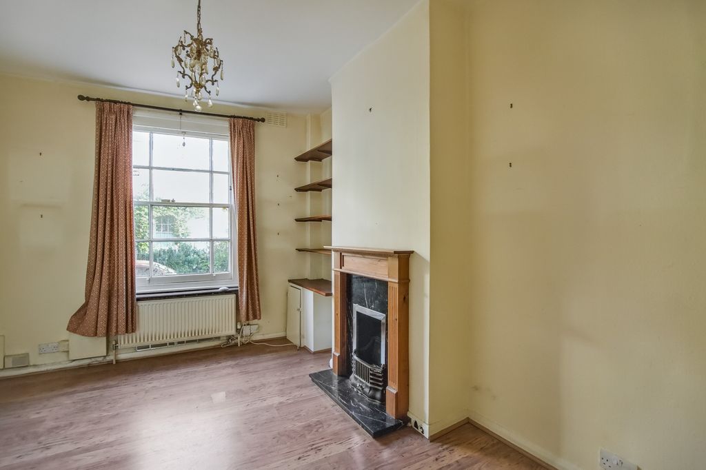 Property photo 3 of 18 Flat A And Flat B, 30 Grange Walk, Bermondsey, London, Se1 3Dt