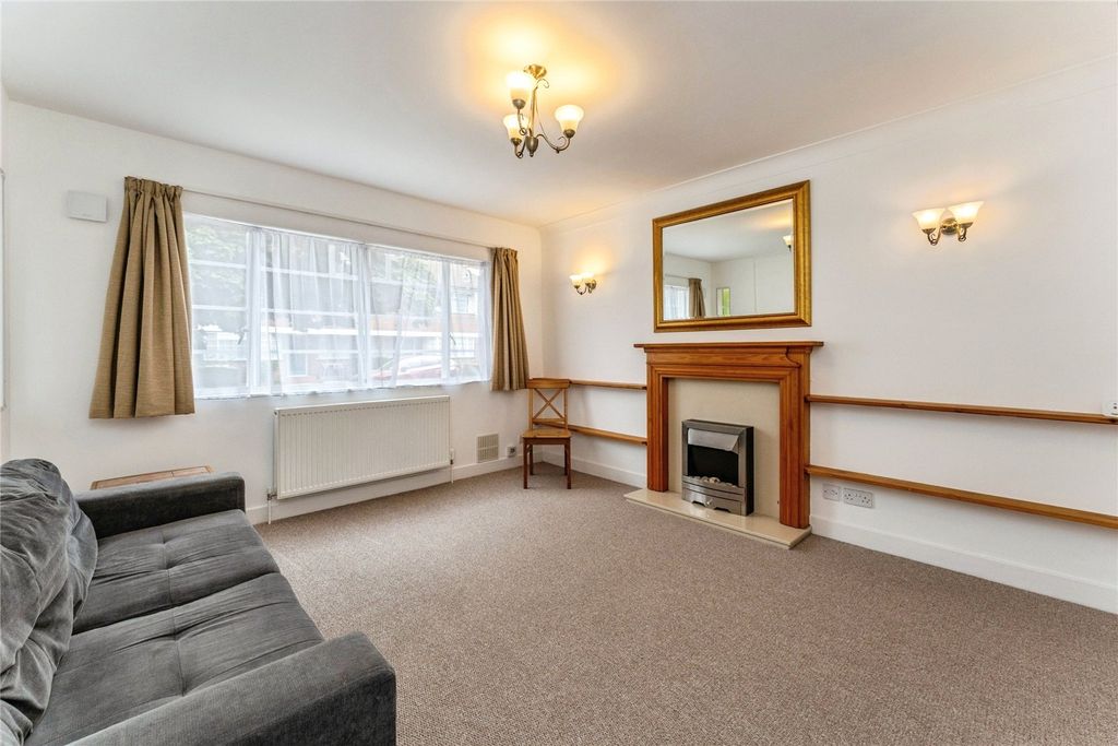 Property photo 2 of 19 Reception Room