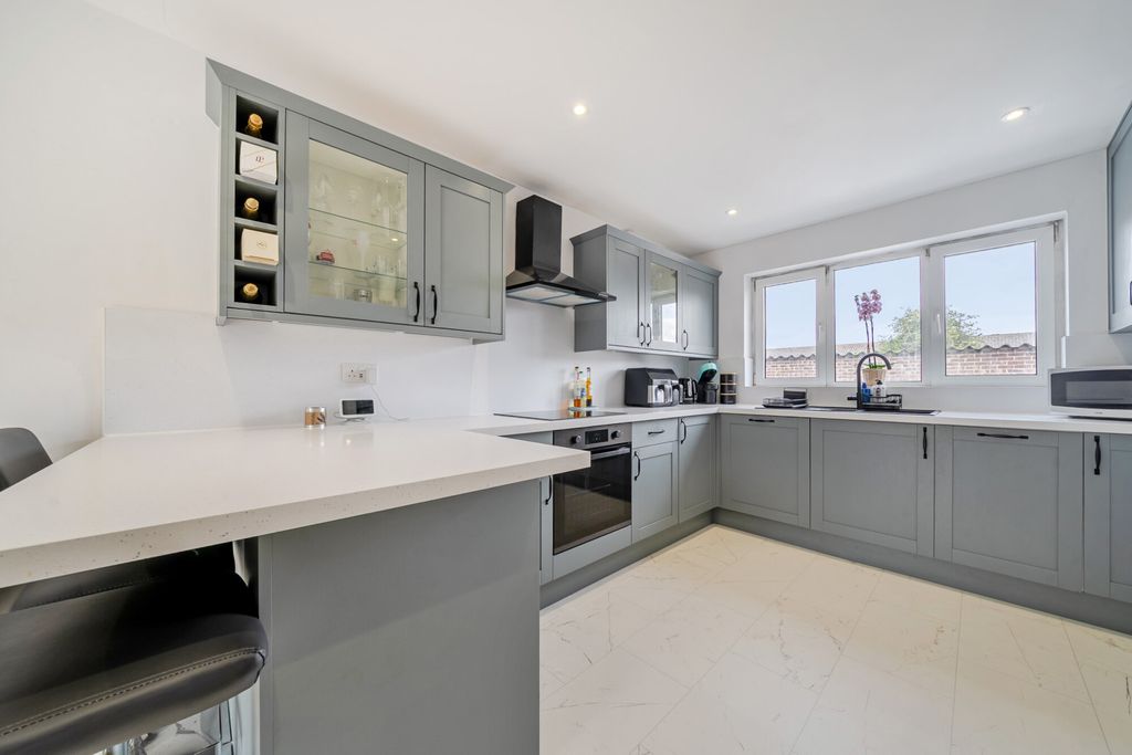 Property photo 2 of 23 1457547-17-6A071A...