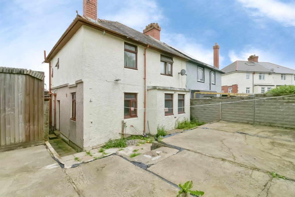 Property photo 2 of 20