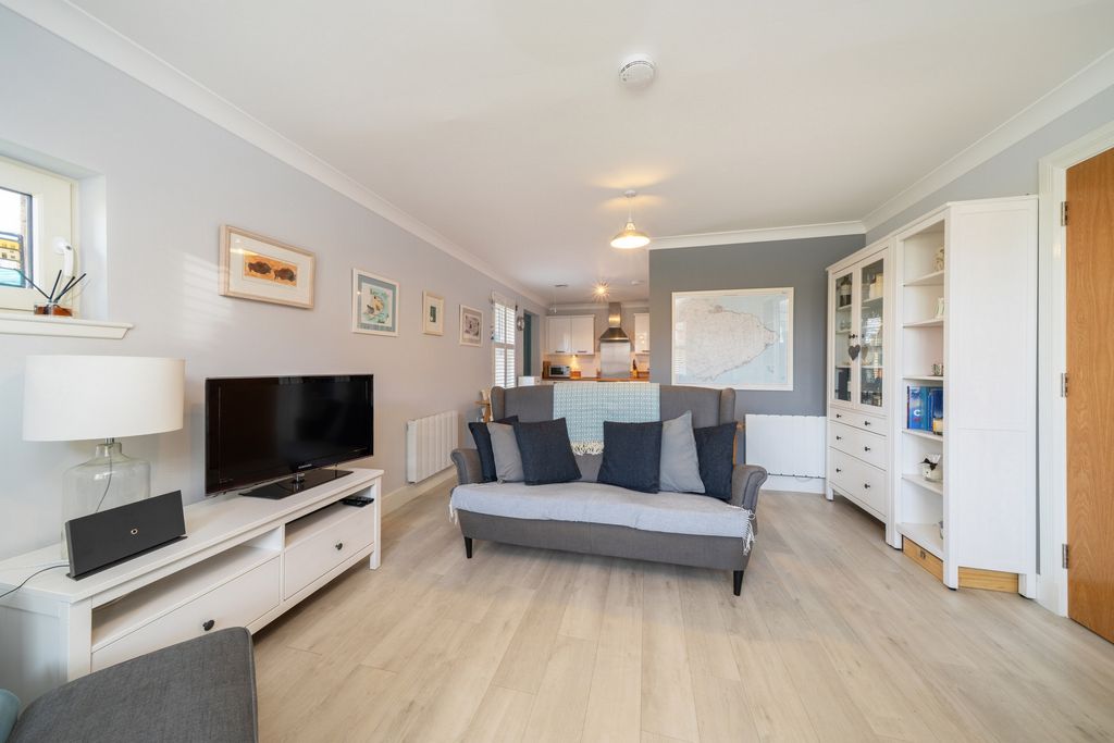 Property photo 3 of 22 Photo 21