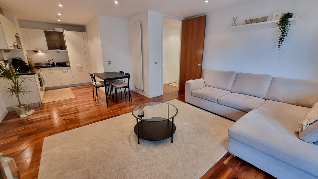 Property photo 3 of 19