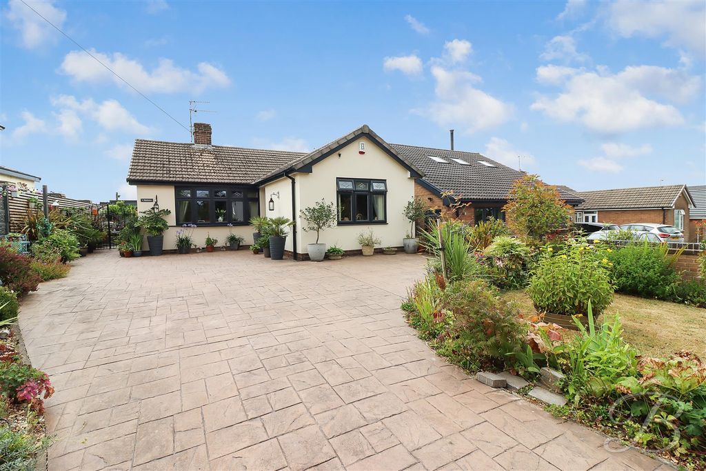 Property photo 1 of 42 Img_4895_1.Jpg