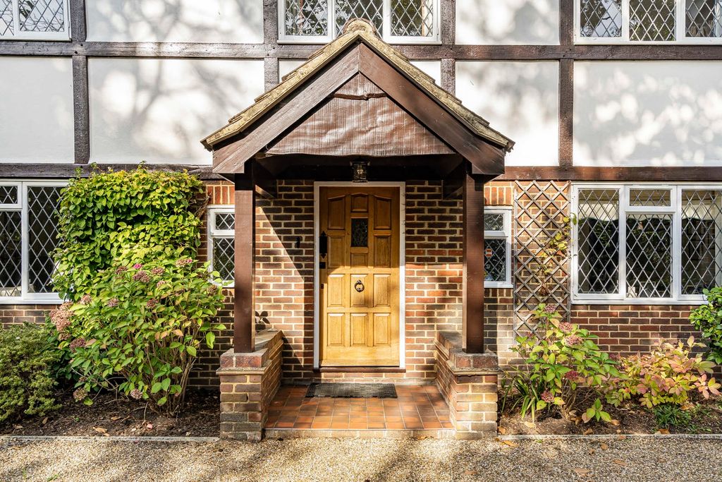 Property photo 2 of 36 Exterior