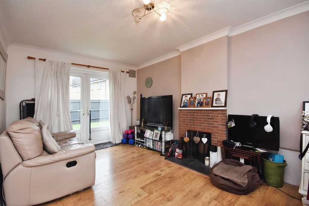 Property photo 3 of 16