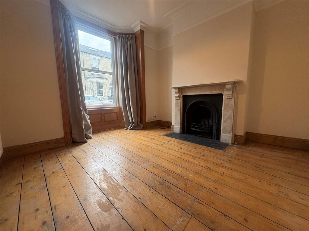 Property photo 2 of 11 Russel1.Jpg