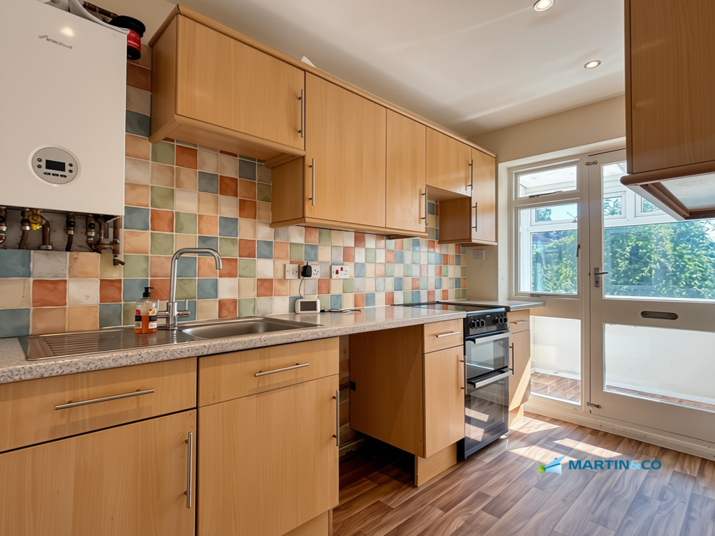 Property photo 2 of 9 8