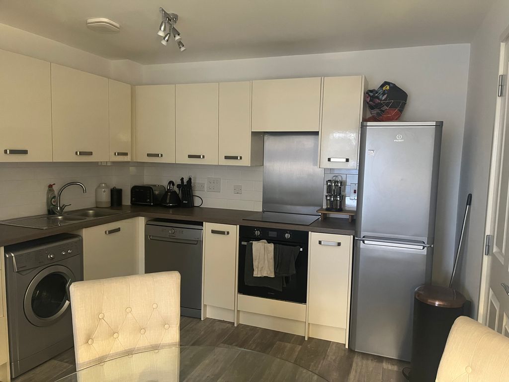 Property photo 2 of 4