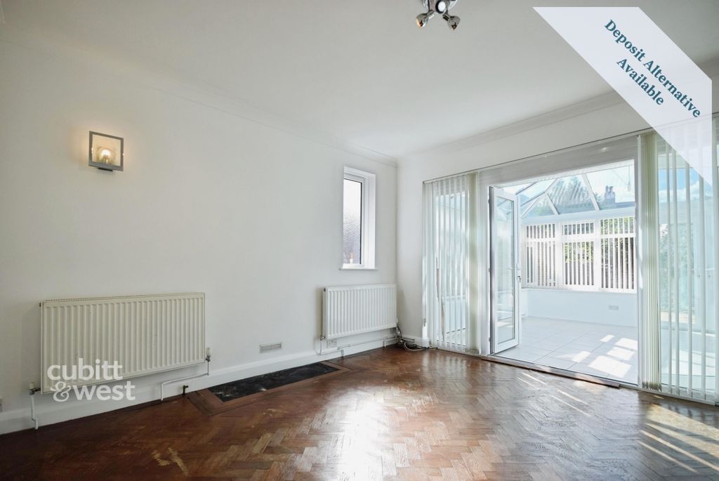 Property photo 3 of 14 39 Rectory Road - 2