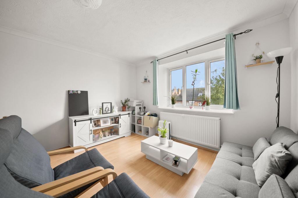 Property photo 2 of 14 Photo 1