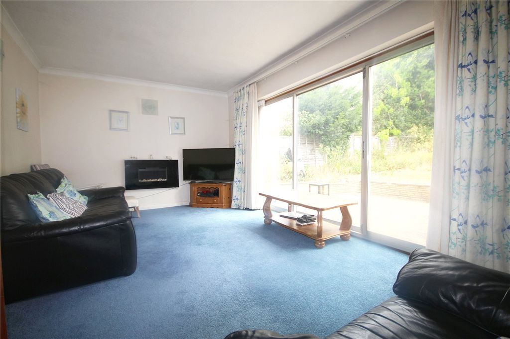 Property photo 2 of 15 Picture No. 03