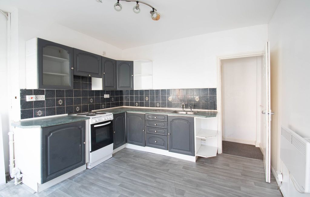 Property photo 2 of 14 Picture No. 01