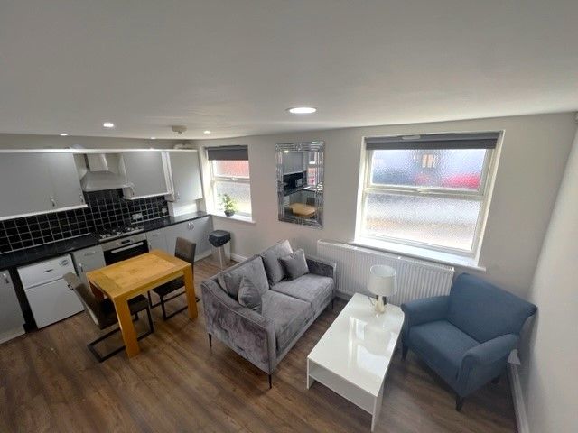 Property photo 2 of 12