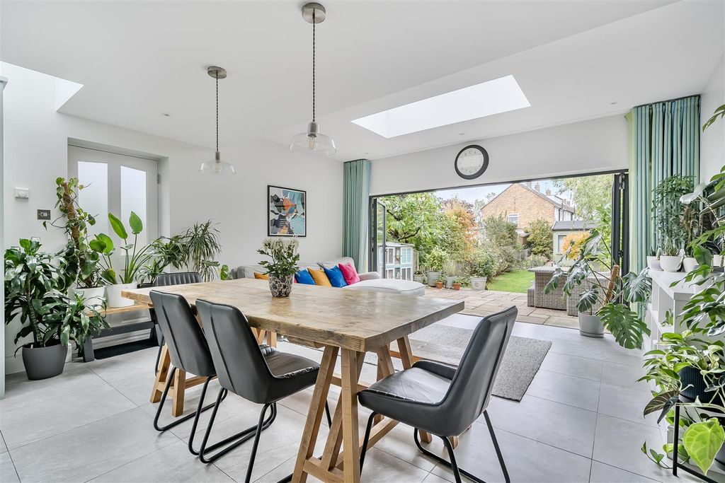 Property photo 3 of 18 Open Plan Kitchen/ Dining