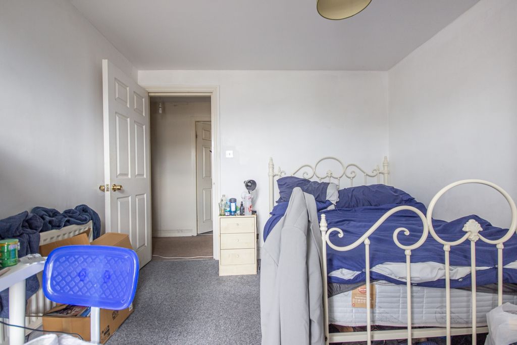 Property photo 1 of 6 1