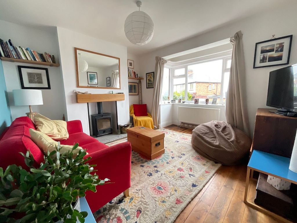 Property photo 2 of 30