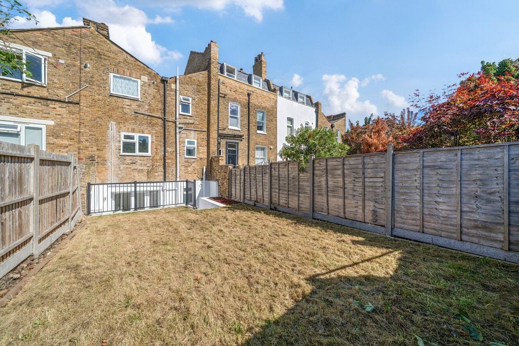 Property photo 2 of 14 Picture No. 08