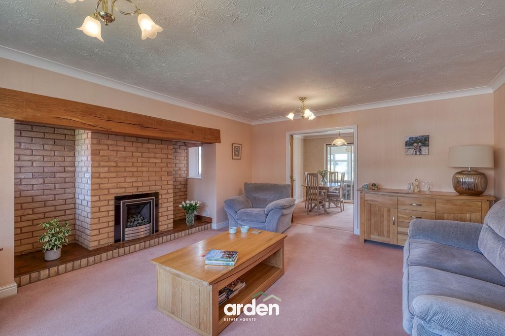 Property photo 3 of 31