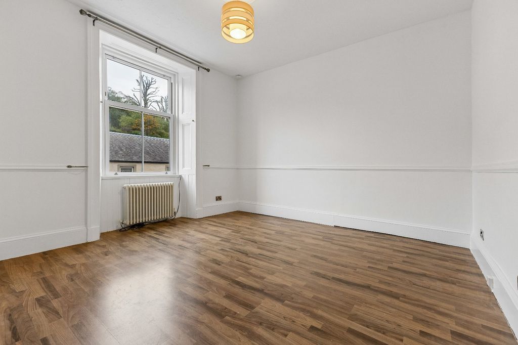 Property photo 2 of 6 Picture No. 04