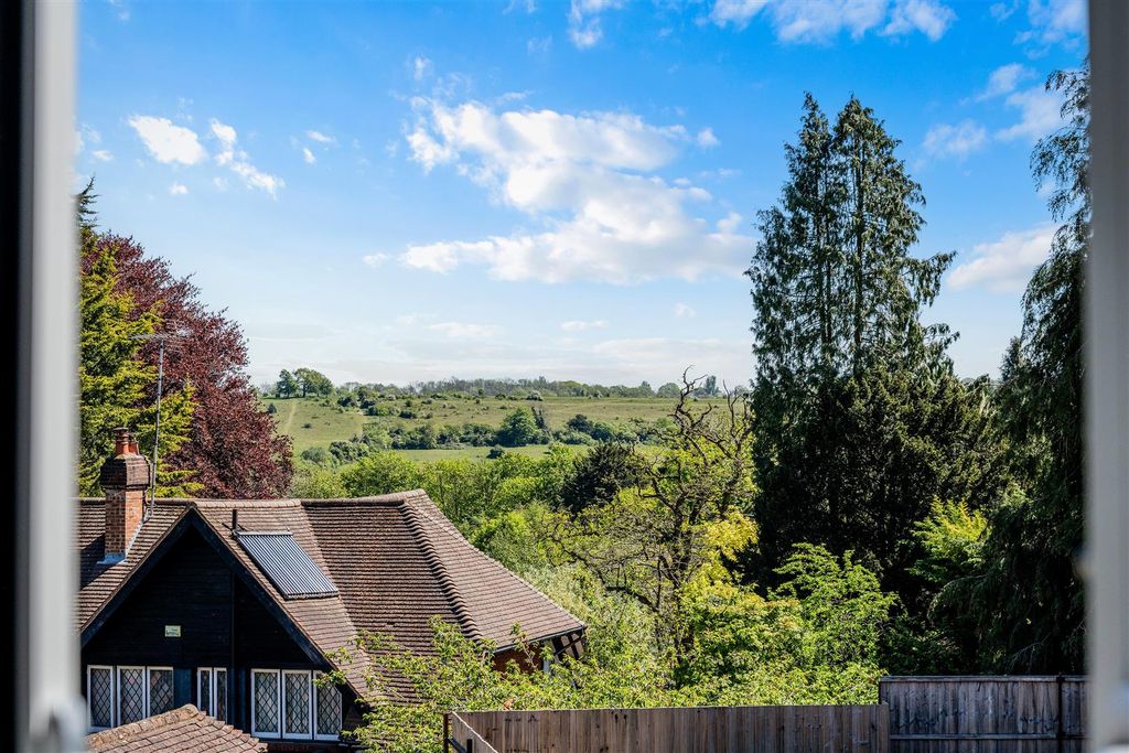 Additional image 12 of 5 bed detached house for saleCaversham Close, Coulsdon CR5