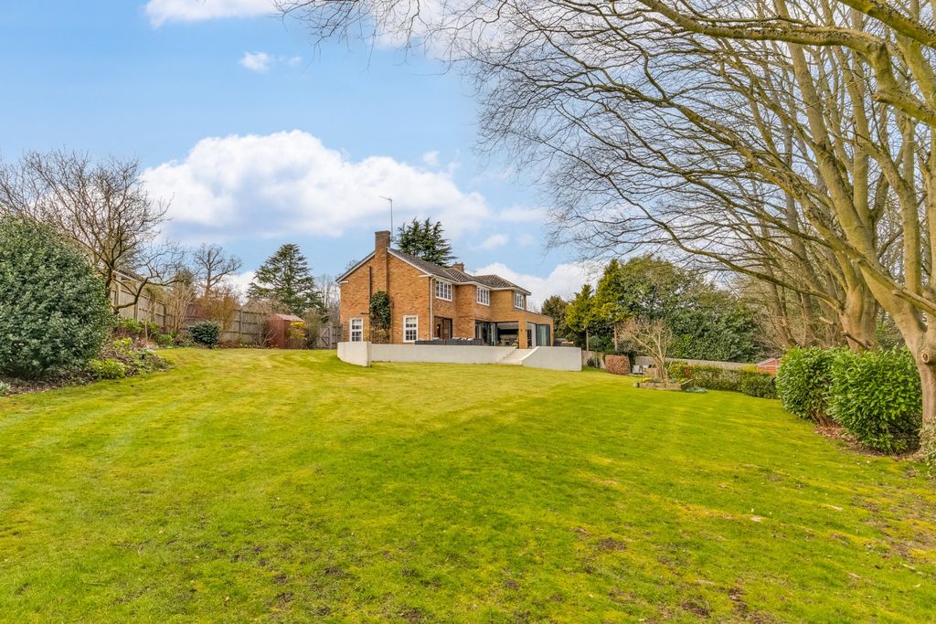 Property photo 3 of 30 3953498