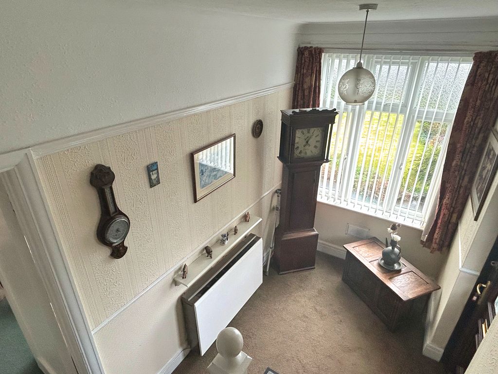 Property photo 3 of 27