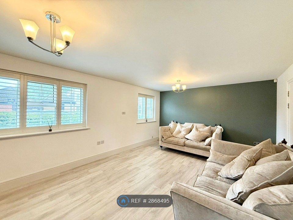 Property photo 3 of 9