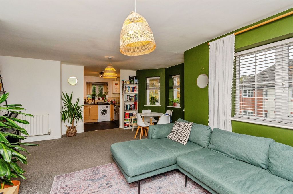 Property photo 3 of 16