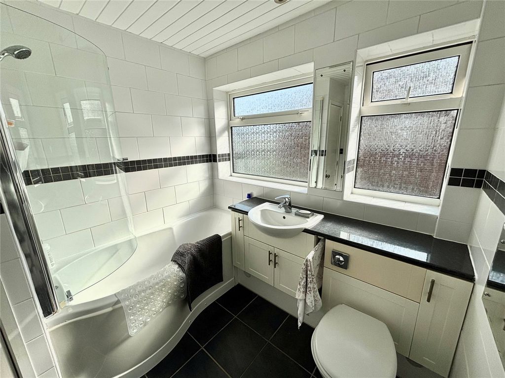 Property photo 3 of 27 Picture No. 08