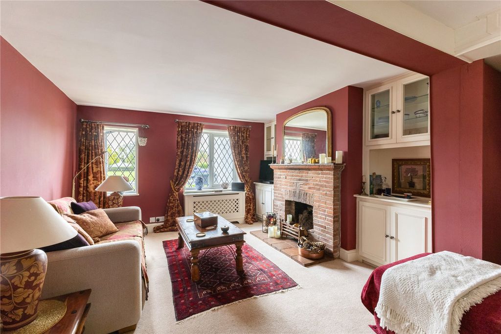 Property photo 2 of 12 Sitting Room