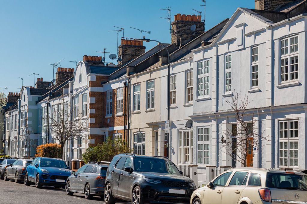 Property photo 1 of 4