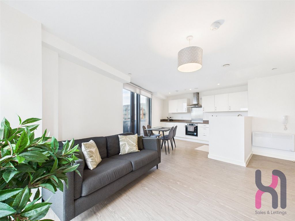 Property photo 3 of 17 Picture No. 22