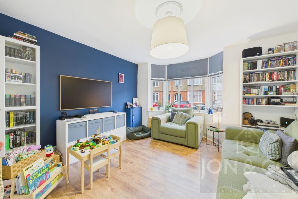 Property photo 2 of 13