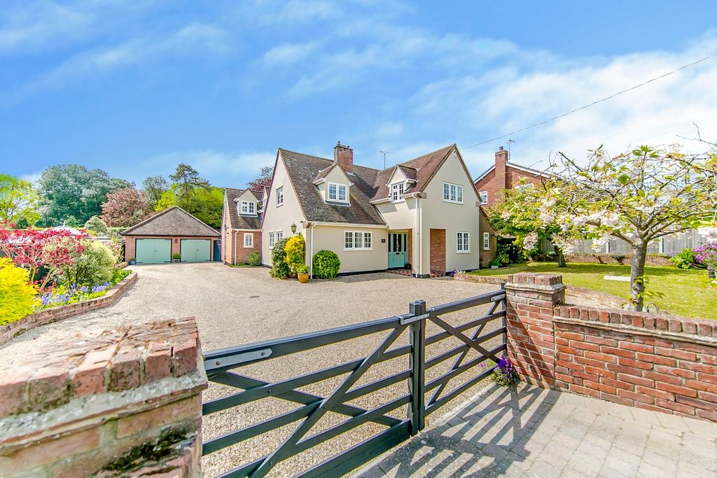 Property photo 1 of 32