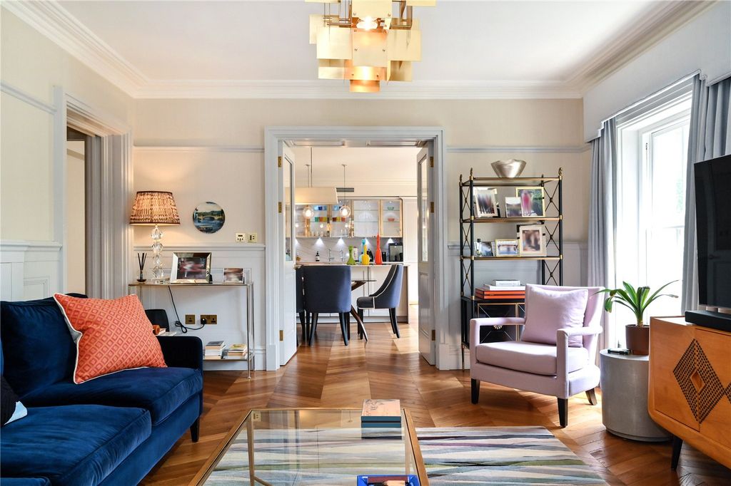 Property photo 3 of 18 Picture No. 06