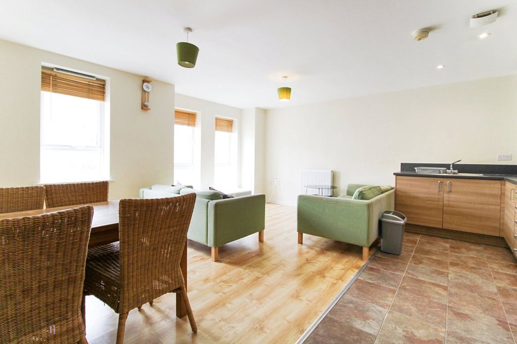 Property photo 2 of 11 Lounge/Diner/Kitchen