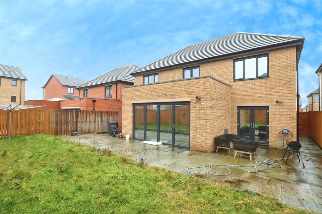 Property photo 2 of 25 Picture No. 19