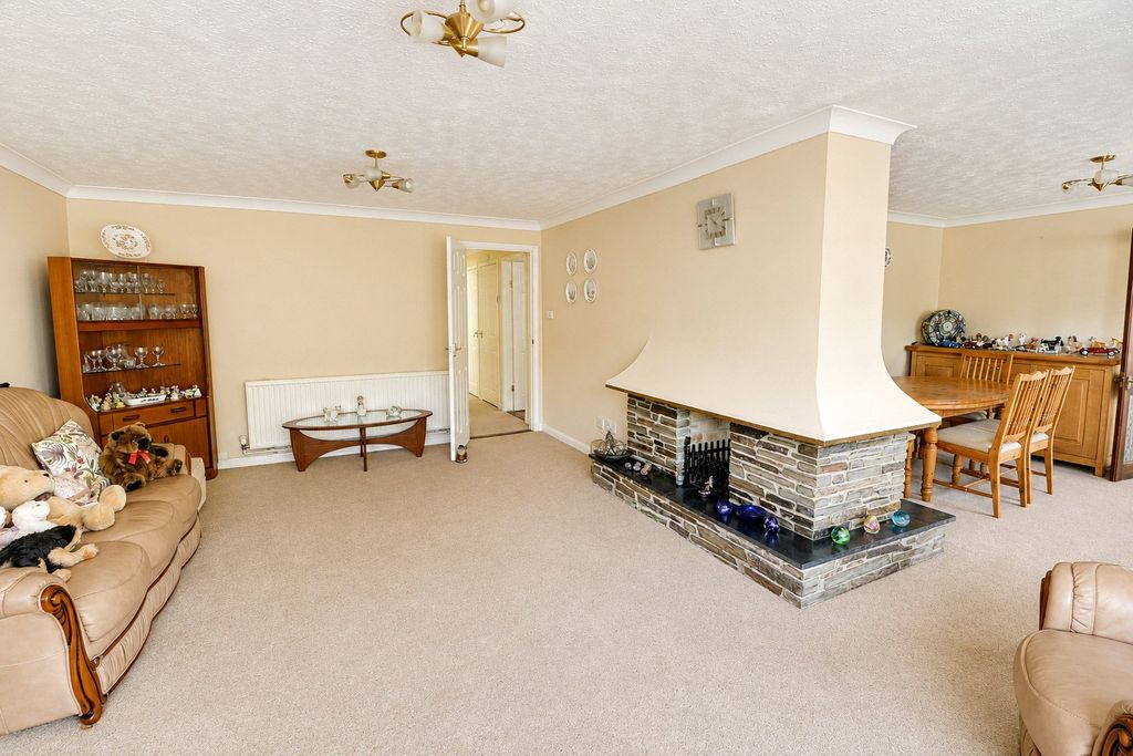 Property photo 3 of 16 3 - Picture No. 03