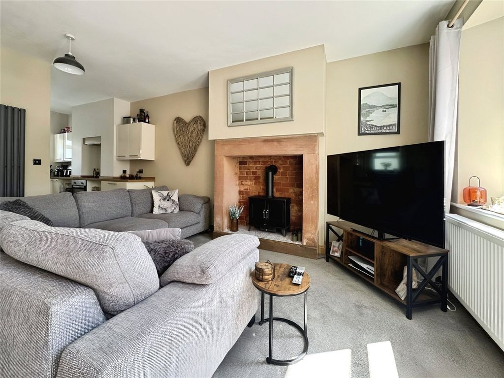 Property photo 2 of 11 Living Room