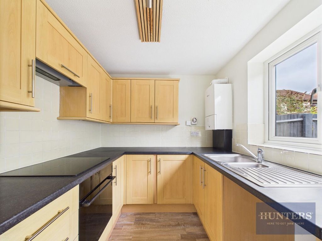 Property photo 3 of 16 Kitchen