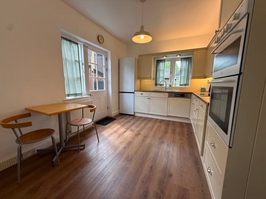 Property photo 3 of 18
