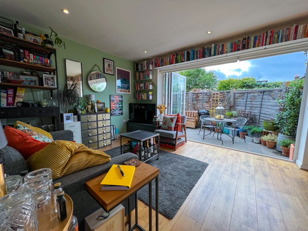 Property photo 1 of 13