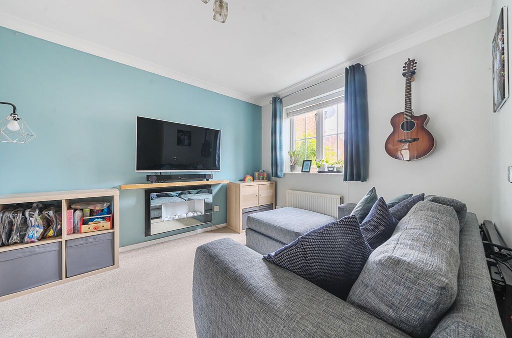 Property photo 2 of 12 1330177-2-6890Ad8...