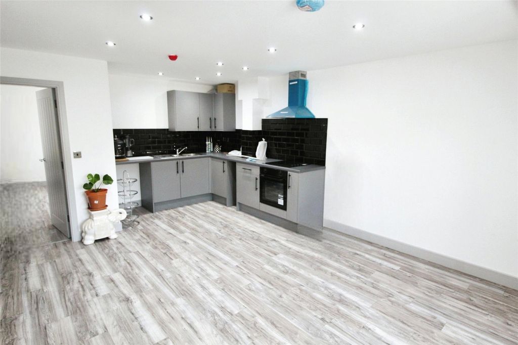 Property photo 2 of 7 Picture No. 09